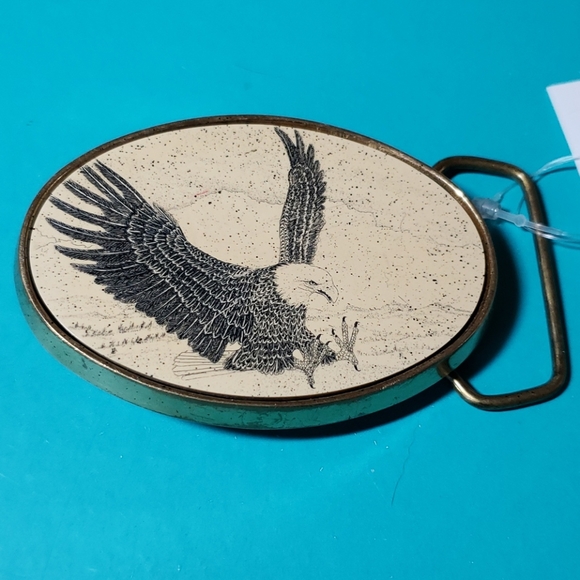 white elasticated belt